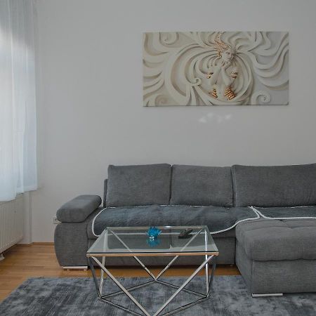 Blue Lotus Apartment Wenen Buitenkant foto